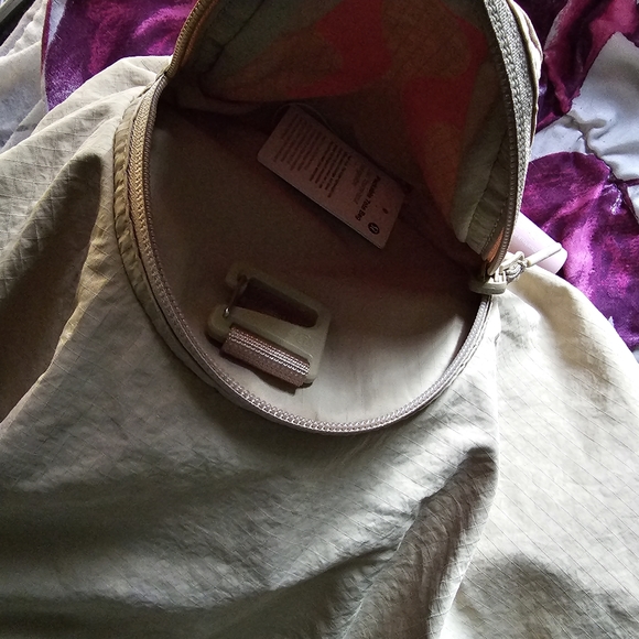 lululemon large packable tote - Picture 6 of 8